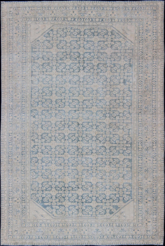 Antique Persian rug in neutral tones with geometric motifs, rug MEV - 1908 - 86, country of origin / type: Iran / Hamadan, circa 1910. This large Persian Hamadan carpet from 1910 is characterized by its all - over design of interconnected, neutral - ton... - Keivan Woven ArtsMEV - 1908 - 86 - 11613Rug