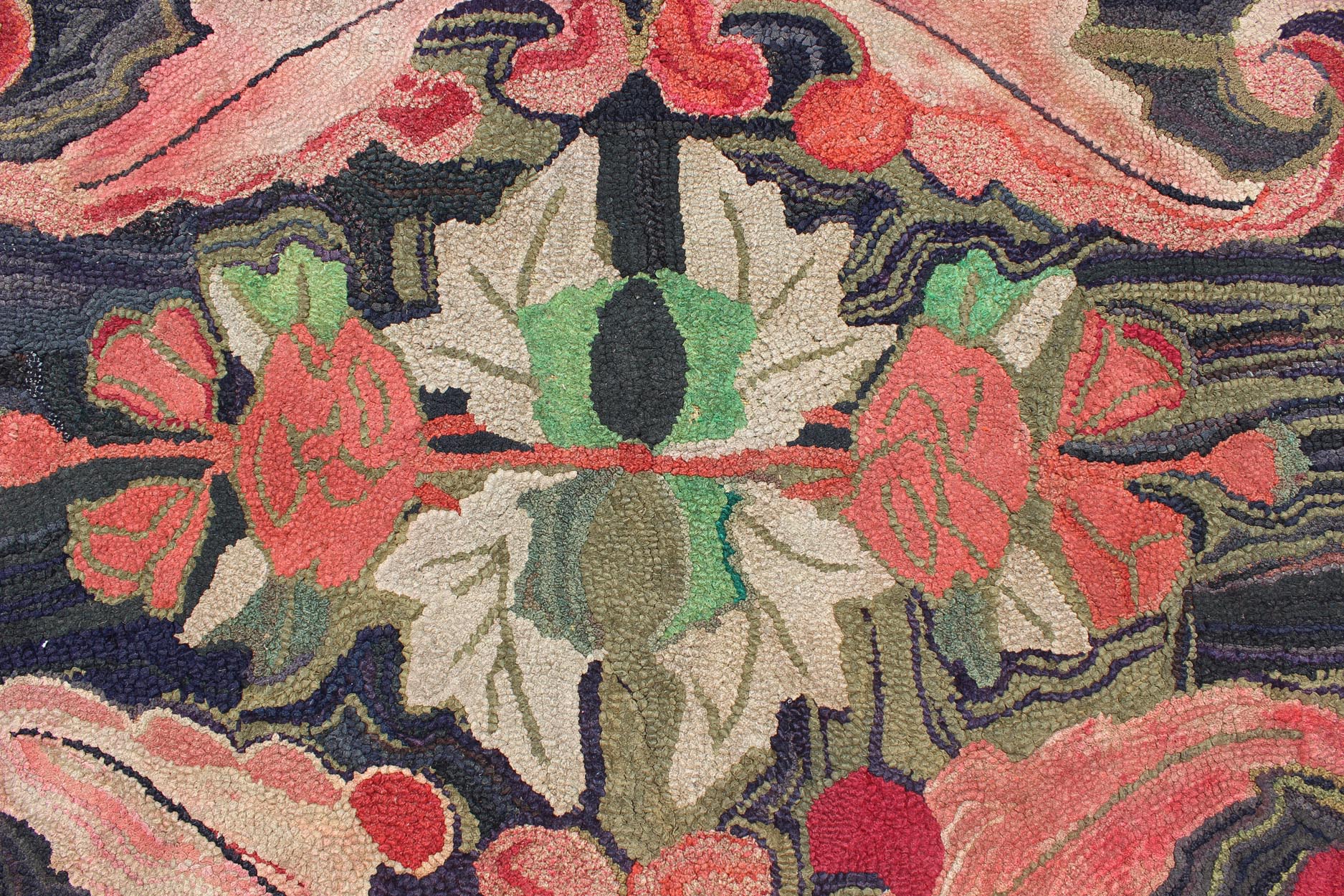 Charcoal, red, and green antique American Hooked rug with large flower design. Keivan Woven Arts / rug ML - 500, country of origin / type: United States / Hooked, circa 1900 This colorful American Hooked rug depicts a variety of vines and blossomi... - Keivan Woven ArtsML - 500 - 9988Rug
