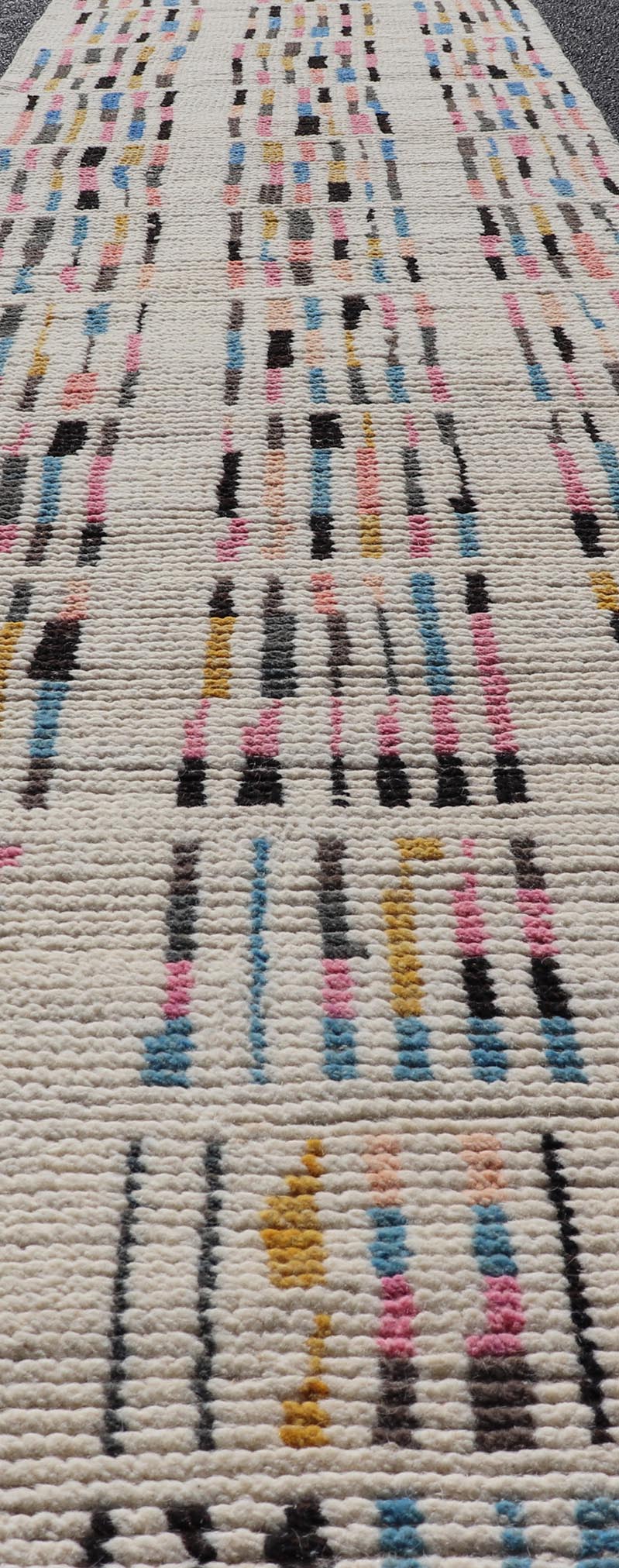Modern Casual Hand Knotted Piled Runner With Minimalist Modern Design. rug MSE - 12119, Keivan Woven Arts country of origin / type: Afghanistan / Piled, condition: new. Measures: 2'6 x 12'4 This minimalist design runner features a modern causal co... - Keivan Woven ArtsMSE - 12119 - 25341Rug