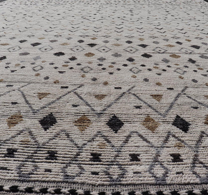 Keivan Woven Arts Modern Moroccan Rug in Neutral Tones With Subdued Design With Pops of Charcoal. Keivan Woven Arts / rug MSE - 12500, country of origin / type: Afghanistan / Modern Causal. Measures: 12'1 x 17'6 The subdued design of this rug make... - Keivan Woven ArtsMSE - 12500 - 25353Rugs