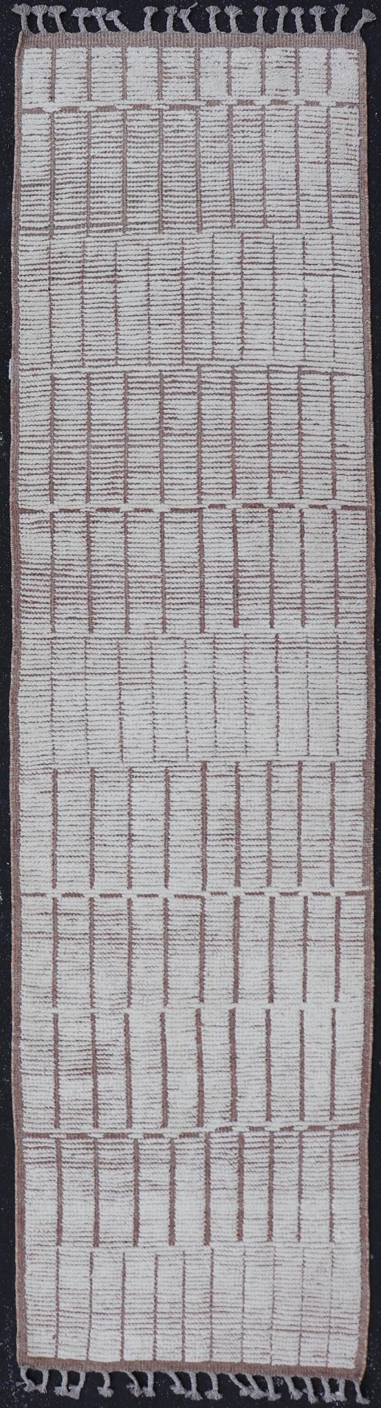 Modern Moroccan Runner With Modern Design in Cream by Keivan Woven Arts. Modern Hand - Knotted Moroccan Rug with Modern Design in Cream and Neutral Tones. Keivan Woven Arts; rug MSE - 12768, country of origin / type: Afghanistan / Modern Casual, circa earl... - Keivan Woven ArtsMSE - 12768 - 25437Rug