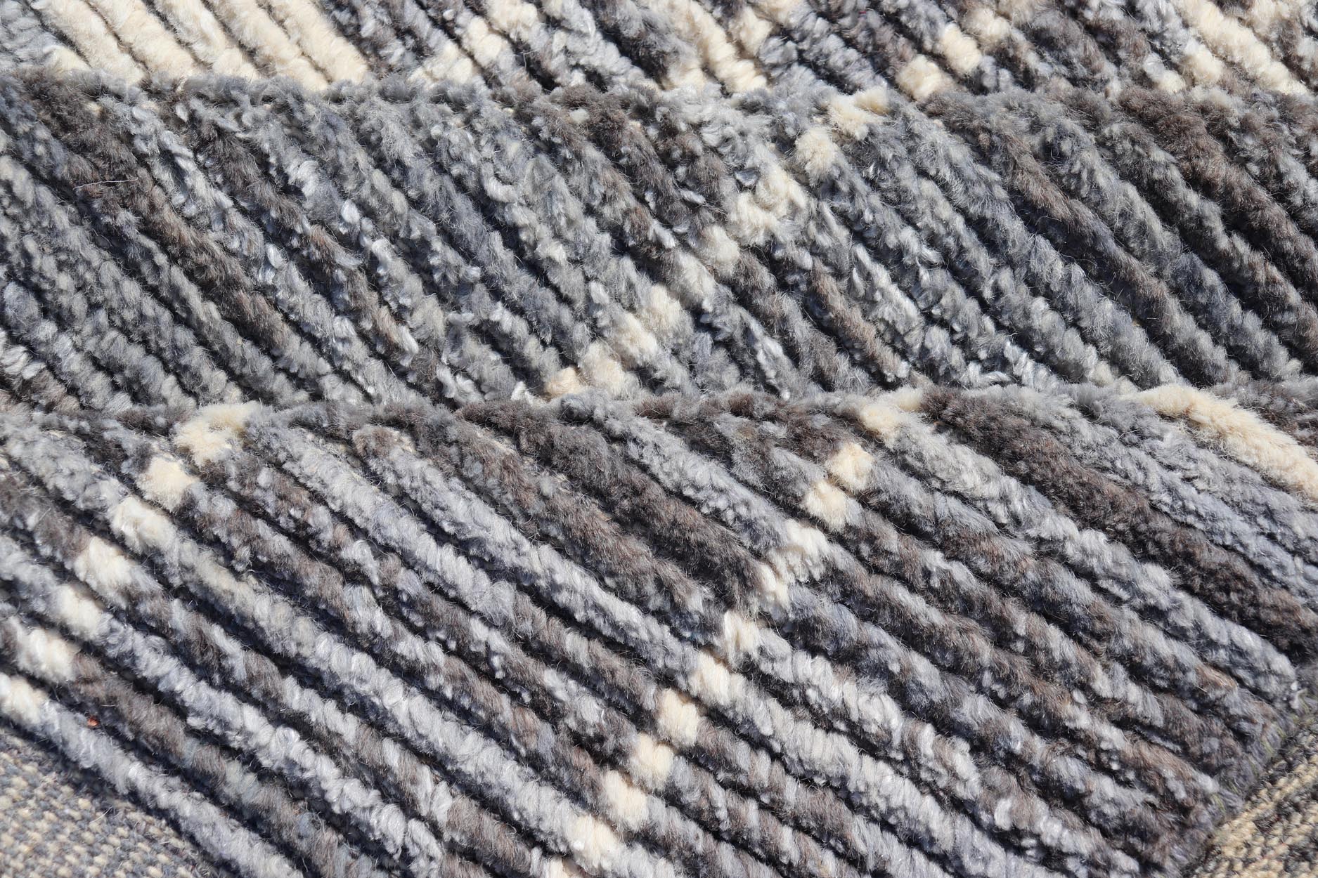 Modern Moroccan Contemporary Abstract Rug in White and Shades of Gray - Blue. Keivan Woven Arts; rug MSE - 12822 Country of Origin: Afghanistan Type: Modern Casual Design: Abstract, Geometric, Contemporary. Measures: 5'11 x 9'7 This piece has uniqu... - Keivan Woven ArtsMSE - 12822 - 25467Rug