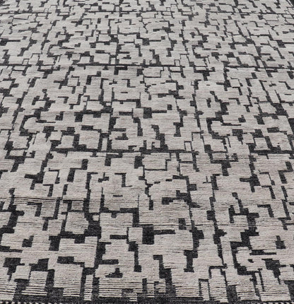 Large Moroccan Contemporary Abstract Rug in White and Black With All - Over Design by Keivan Woven Arts. Keivan Woven Arts; rug MSE - 12898 Country of Origin: Afghanistan Type: Modern Casual Design: Abstract, Geometric, Contemporary. Measures: 9'10 x 1... - Keivan Woven ArtsMSE - 12898 - 25503Rug