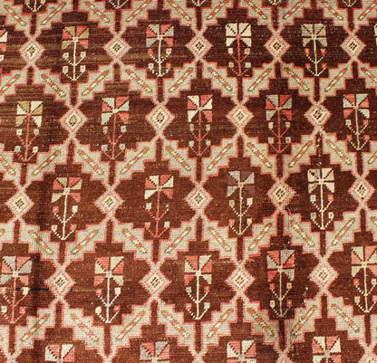 Unique Turkish Oushak Rug in Brown, Taupe, Pale Green, Butter and Coral. Keivan Woven Arts - Rug/ NA - 54536, Vintage Turkish Rug This wonderful Turkish Oushak has a chocolate brown background and a repeating pattern. Coral and ivory with hints of ... - Keivan Woven ArtsNA - 54536 - 928Rug