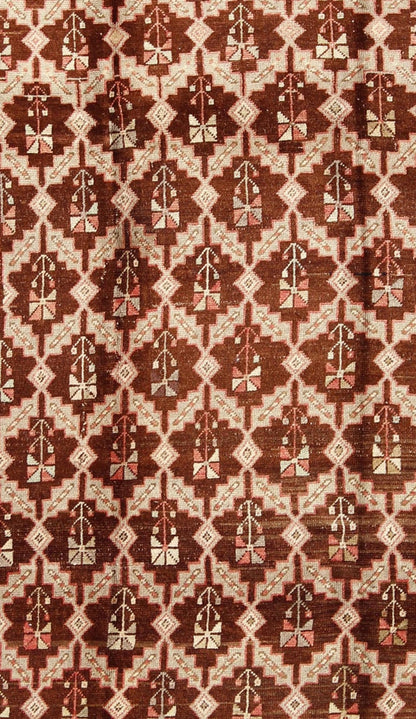 Unique Turkish Oushak Rug in Brown, Taupe, Pale Green, Butter and Coral. Keivan Woven Arts - Rug/ NA - 54536, Vintage Turkish Rug This wonderful Turkish Oushak has a chocolate brown background and a repeating pattern. Coral and ivory with hints of ... - Keivan Woven ArtsNA - 54536 - 928Rug