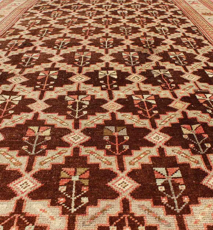 Unique Turkish Oushak Rug in Brown, Taupe, Pale Green, Butter and Coral. Keivan Woven Arts - Rug/ NA - 54536, Vintage Turkish Rug This wonderful Turkish Oushak has a chocolate brown background and a repeating pattern. Coral and ivory with hints of ... - Keivan Woven ArtsNA - 54536 - 928Rug