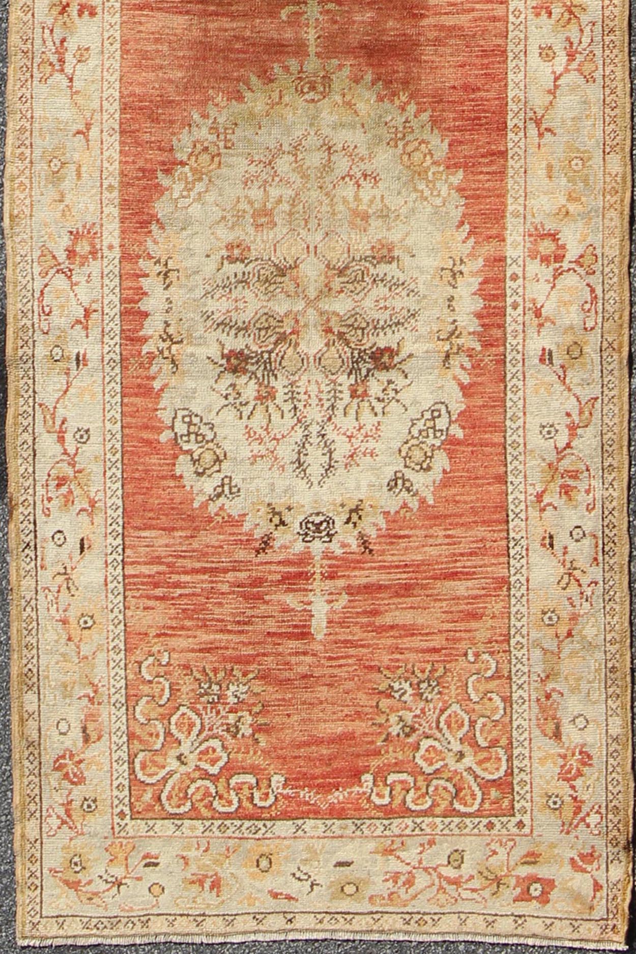 Vintage Turkish Oushak Runner with Floral Medallions in Red, Olive Green & Cream, rug na - 54617, country of origin / type: Turkey / Oushak, circa mid - 20th century This beautiful vintage Oushak runner from mid - 20th Century Turkey features a Classi... - Keivan Woven ArtsNA - 54617 - 1486Rug