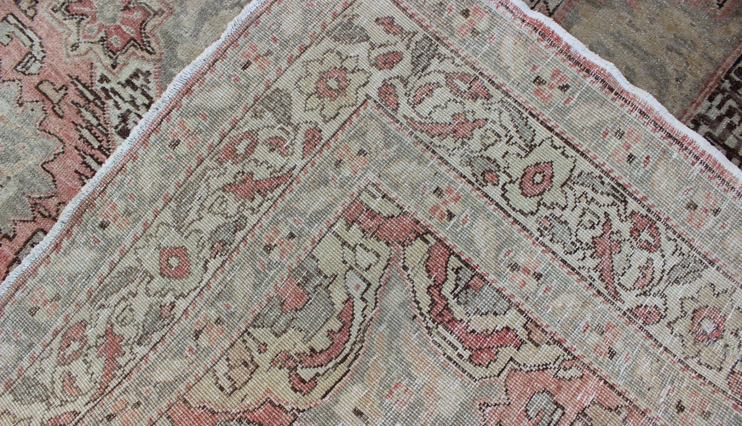 Early 20th century antique Turkish Sivas rug with delicate pink center medallion. Keivan Woven Arts / rug NA - 63098, country of origin / type: Turkey / Oushak, circa 1920 Measures: 4'9 x 7'7. This gorgeous Sivas rug made in Turkey some time circa ... - Keivan Woven ArtsNA - 63098 - 1026Rug