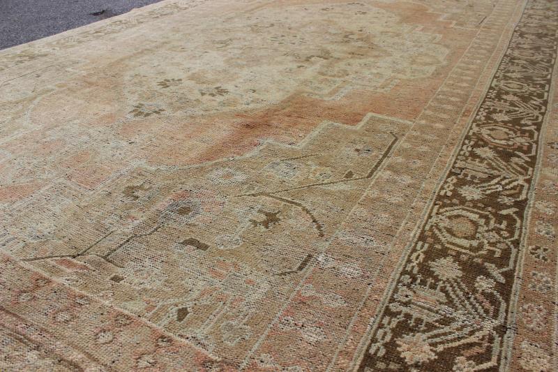 Vintage Turkish Oushak Rug With Ornate Medallion and Cornices in Light Orange & Brown. Vintage Turkish Oushak rug na - 63765, country of origin / type: Turkey / Oushak, circa mid - 20th century This vintage Turkish Oushak carpet (circa mid - 20th cent... - Keivan Woven ArtsNA - 63765 - 938Rug