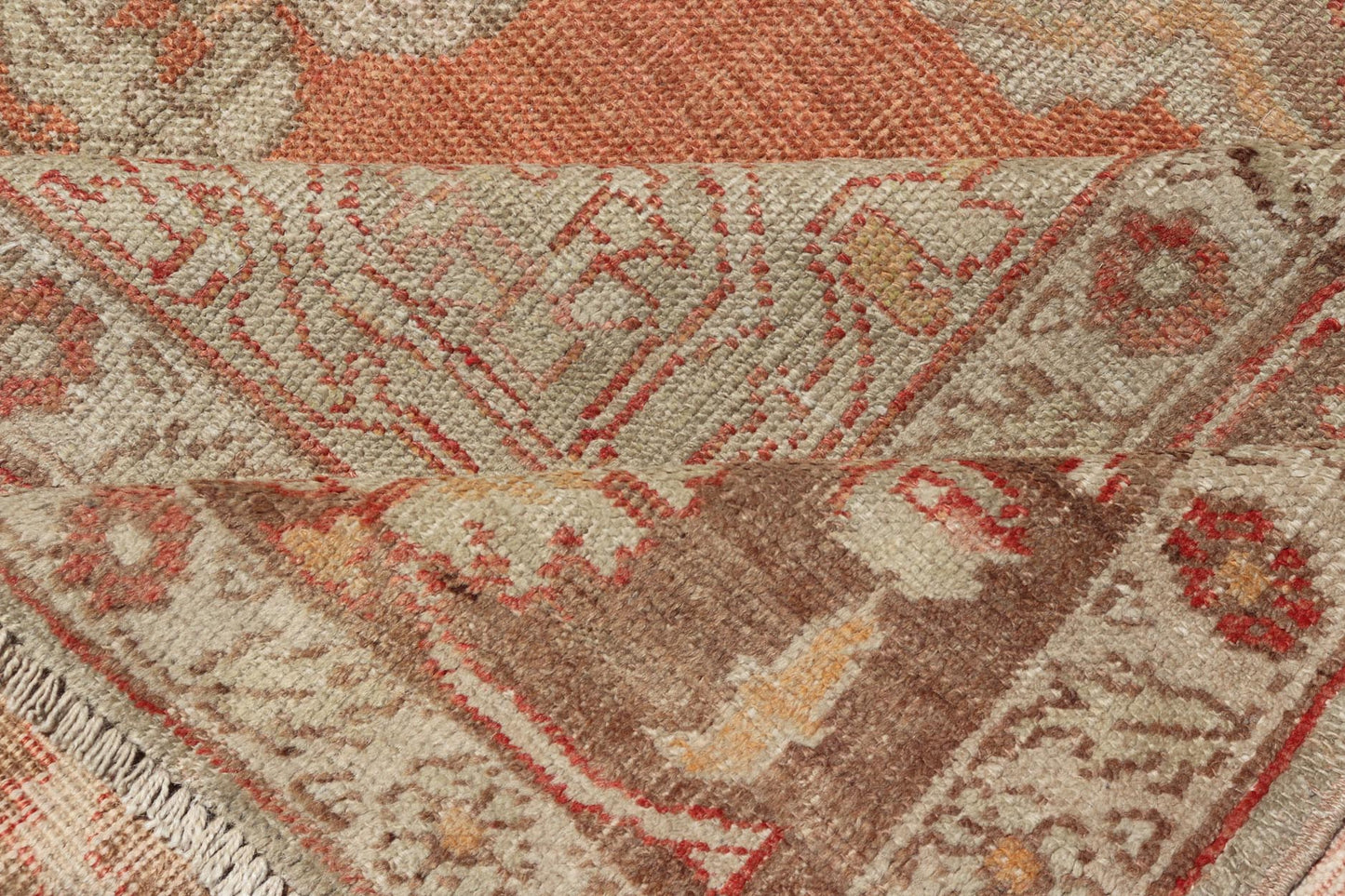 Antique Turkish Oushak Rug with Floral Medallion Burnt Orange and Cream. Keivan Woven Arts / rug NA - 639810, country of origin / type: Turkey / Oushak, circa 1910 Measures: 8'2 x 12'11. This antique Turkish Oushak carpet (circa 1910) features a fl... - Keivan Woven ArtsNA - 639810 - 723Rug