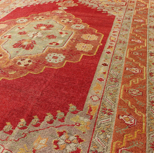 Early 20th Century Antique Turkish Oushak Rug with Stretched Floral Medallion, rug na - 75025, country of origin / type: Turkey / Oushak, circa 1920 This antique Turkish Oushak carpet (circa 1920) features a central medallion design, as well as pa... - Keivan Woven ArtsNA - 75025 - 952Rug