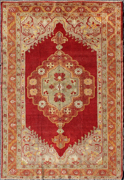 Early 20th Century Antique Turkish Oushak Rug with Stretched Floral Medallion, rug na - 75025, country of origin / type: Turkey / Oushak, circa 1920 This antique Turkish Oushak carpet (circa 1920) features a central medallion design, as well as pa... - Keivan Woven ArtsNA - 75025 - 952Rug