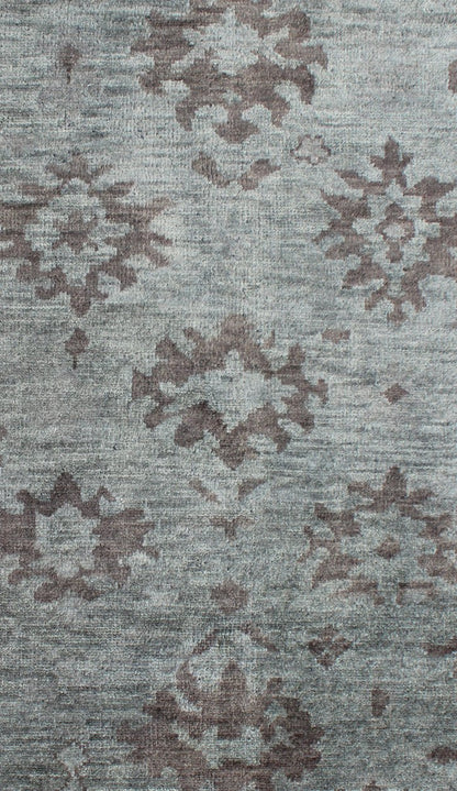 Indian Hand - Knotted Floral Oushak Rug in Muted Blue and Cocoa Measures 5'6 x 8'6 This floral Oushak rug was hand - knotted with Indian wool during the 2010's. The background of the center field is rendered in a beautiful muted blue, with f... - Keivan Woven ArtsOB - 103432967 - 0623026 - 6987Rug