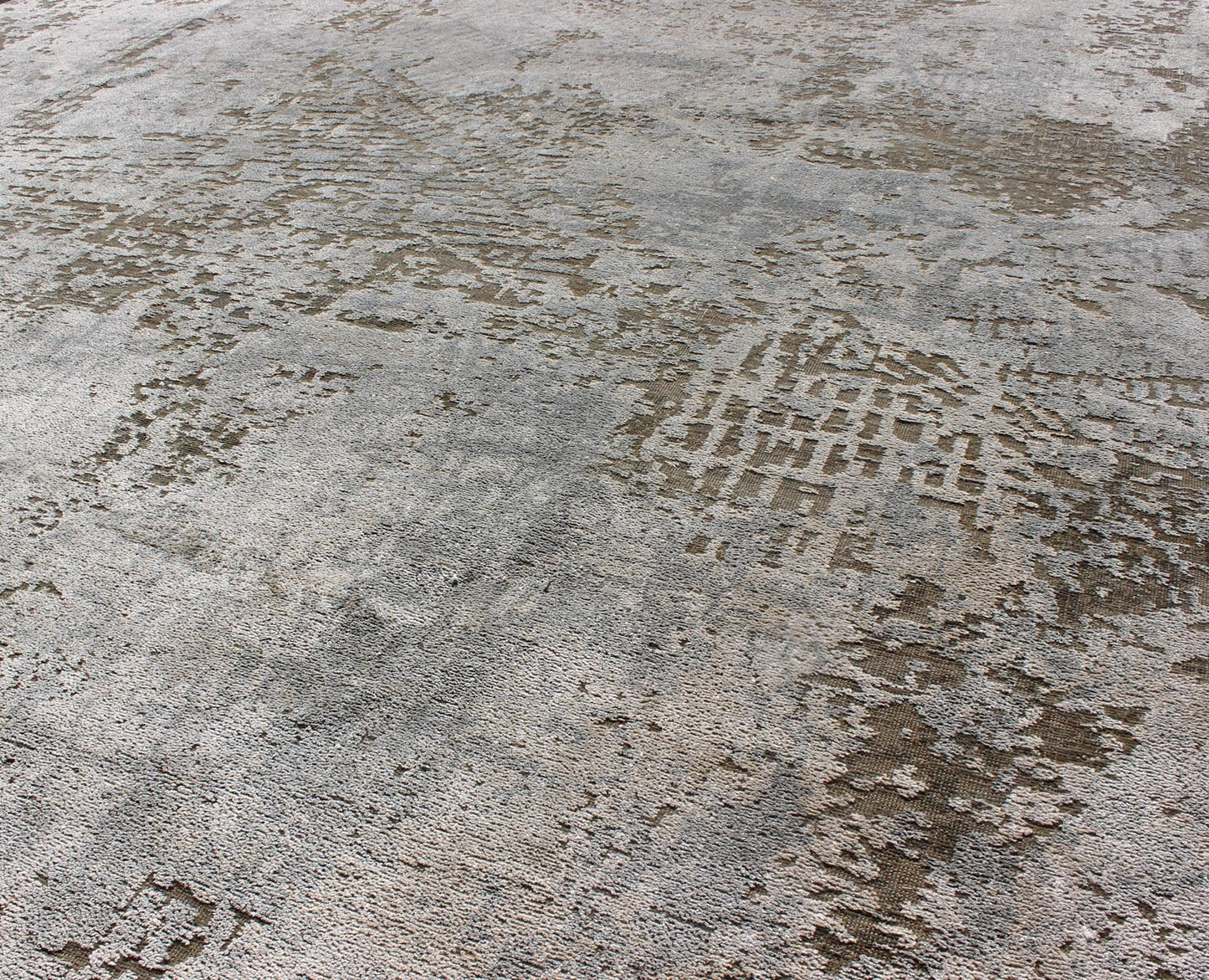 Keivan Woven Arts Modern Rug With warm Cream, Light Brown & Off White. This modern rug by Keivan Woven Arts has been hand - knotted and features an all - over abstract design rendered in cream, brown, off white and tan tones; making it a marvelous f... - Keivan Woven ArtsOB - 104666393 - 9322Rug