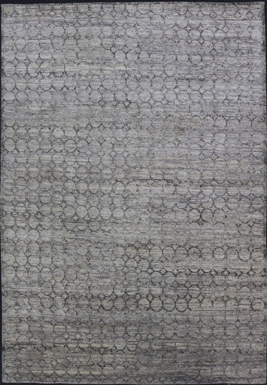 Light Gray Modern Rug With All - Over Chain Design in Dark Gray Measures 6'7 x 9'10 The field is rendered in a rich, mature light gray, with blends of neutrals creating a nice balance and depth. The design a simple trellis work, a round r... - Keivan Woven ArtsOB - 106611721 - 98000281 - 21090