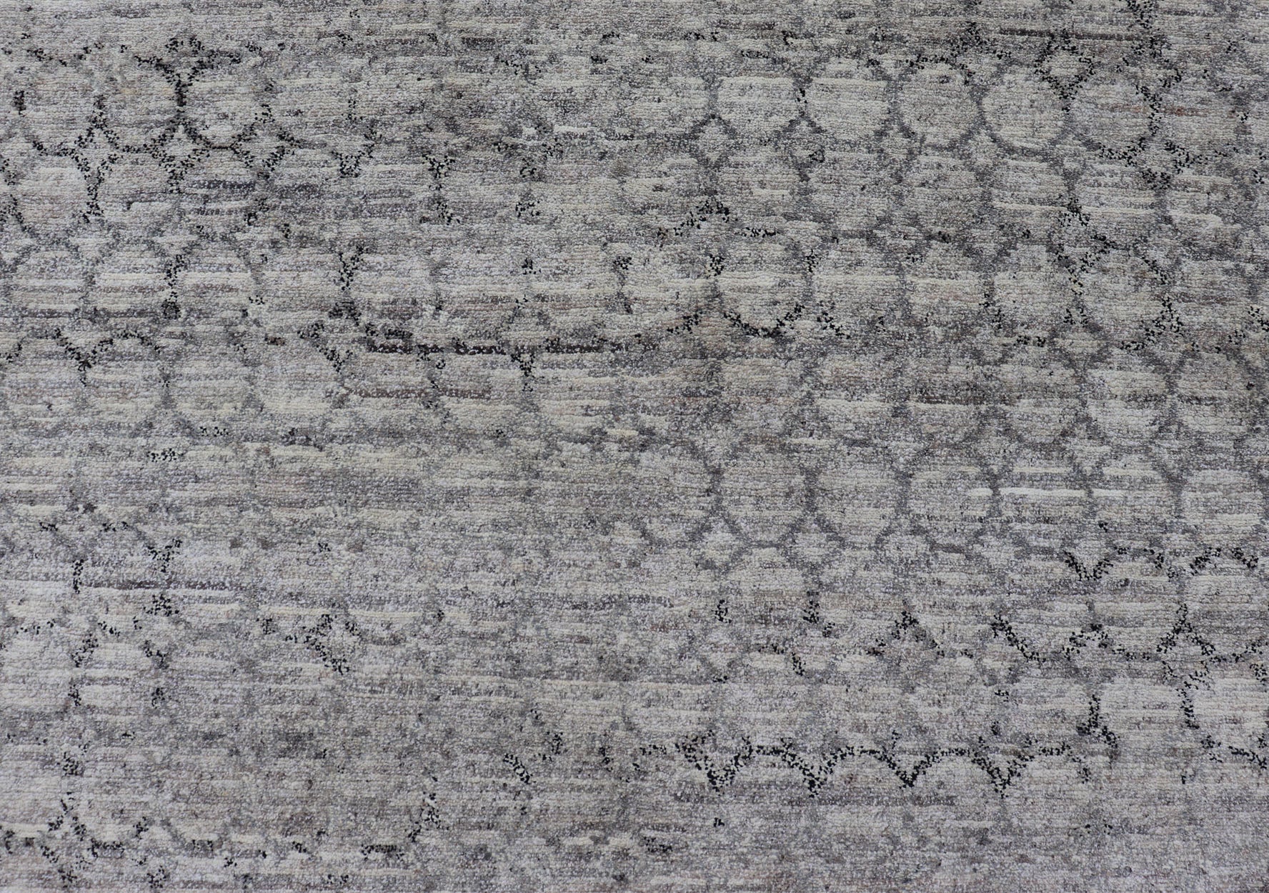 Light Gray Modern Rug With All - Over Chain Design in Dark Gray Measures 6'7 x 9'10 The field is rendered in a rich, mature light gray, with blends of neutrals creating a nice balance and depth. The design a simple trellis work, a round r... - Keivan Woven ArtsOB - 106611721 - 98000281 - 21090Rug