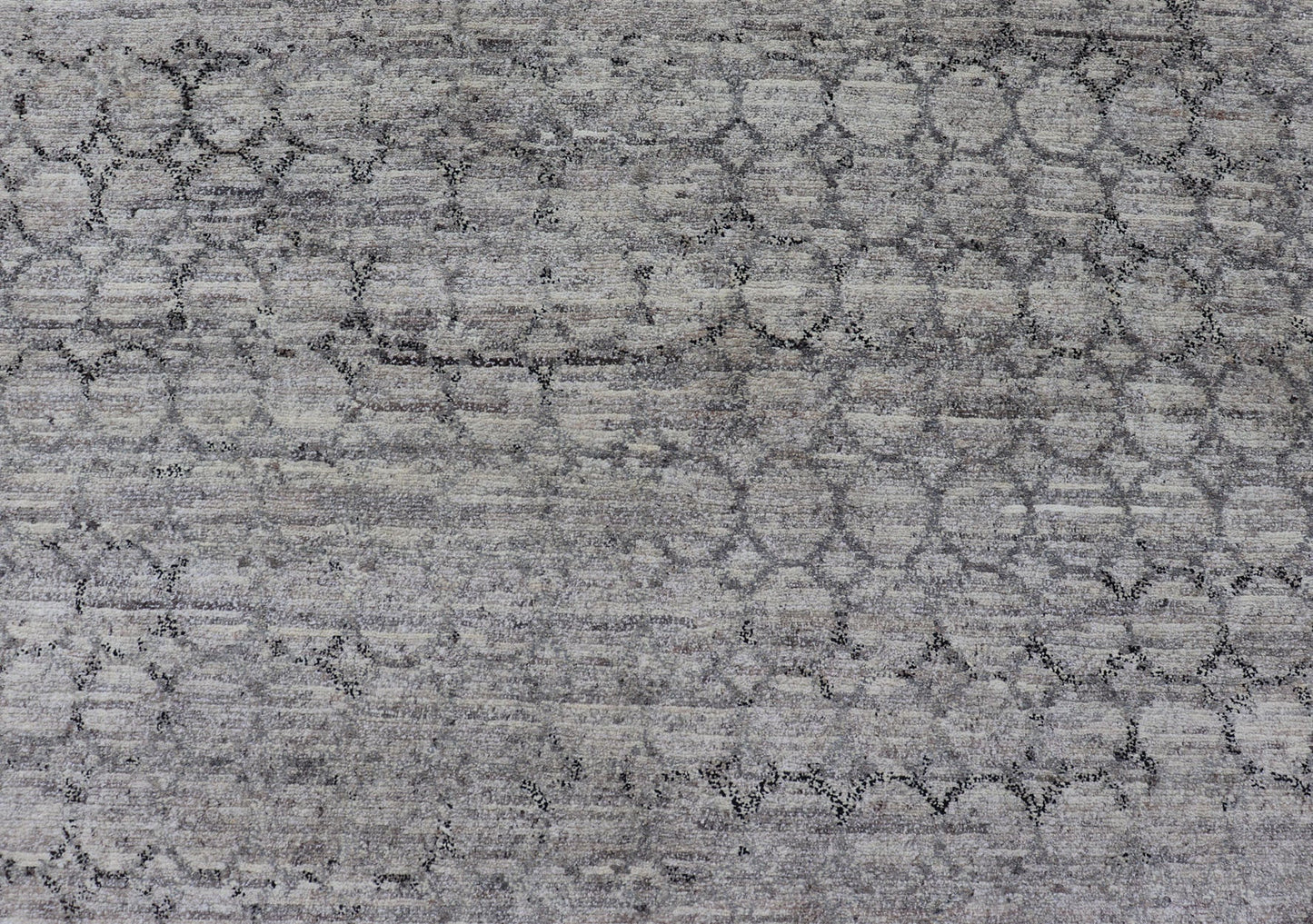 Light Gray Modern Rug With All - Over Chain Design in Dark Gray Measures 6'7 x 9'10 The field is rendered in a rich, mature light gray, with blends of neutrals creating a nice balance and depth. The design a simple trellis work, a round r... - Keivan Woven ArtsOB - 106611721 - 98000281 - 21090