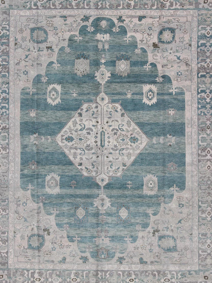Modern Hand - Knotted Oushak Rug With Central Medallion Design in Gray and Green Tones This modern Indian Oushak rug has been hand - knotted in wool and features a central sub - geometric medallion design rendered in gray/silver and seafoam tones. A c... - Keivan Woven ArtsOB - 9261028 - 0131046 - 4018Rug