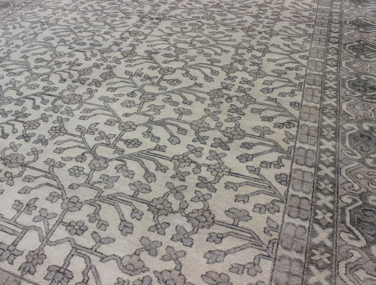 Khotan Rug in Wool with All - Over Design in Cream and Gray By Keivan Woven Arts This modern Indian Khotan rug has been hand - knotted in wool and features an all - over, sub - geometric design rendered in cream and gray tones. A complementary, multi - ... - Keivan Woven ArtsOB - 9393429 - 6460013 - 9683Rug