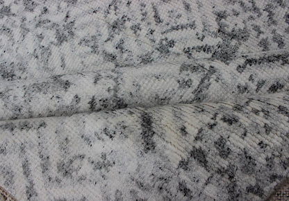 Large Modern Rug With All - Over Minimalist Pattern in Lt. Charcoal, Gray, Gray Green & Silver. Neutral tone rug with free - flowing modern design, rug OB - 9555108, country of origin / type: India The subdued design of this piled rug makes it... - Keivan Woven ArtsOB - 9555108 - 400380001 - 12210Rug