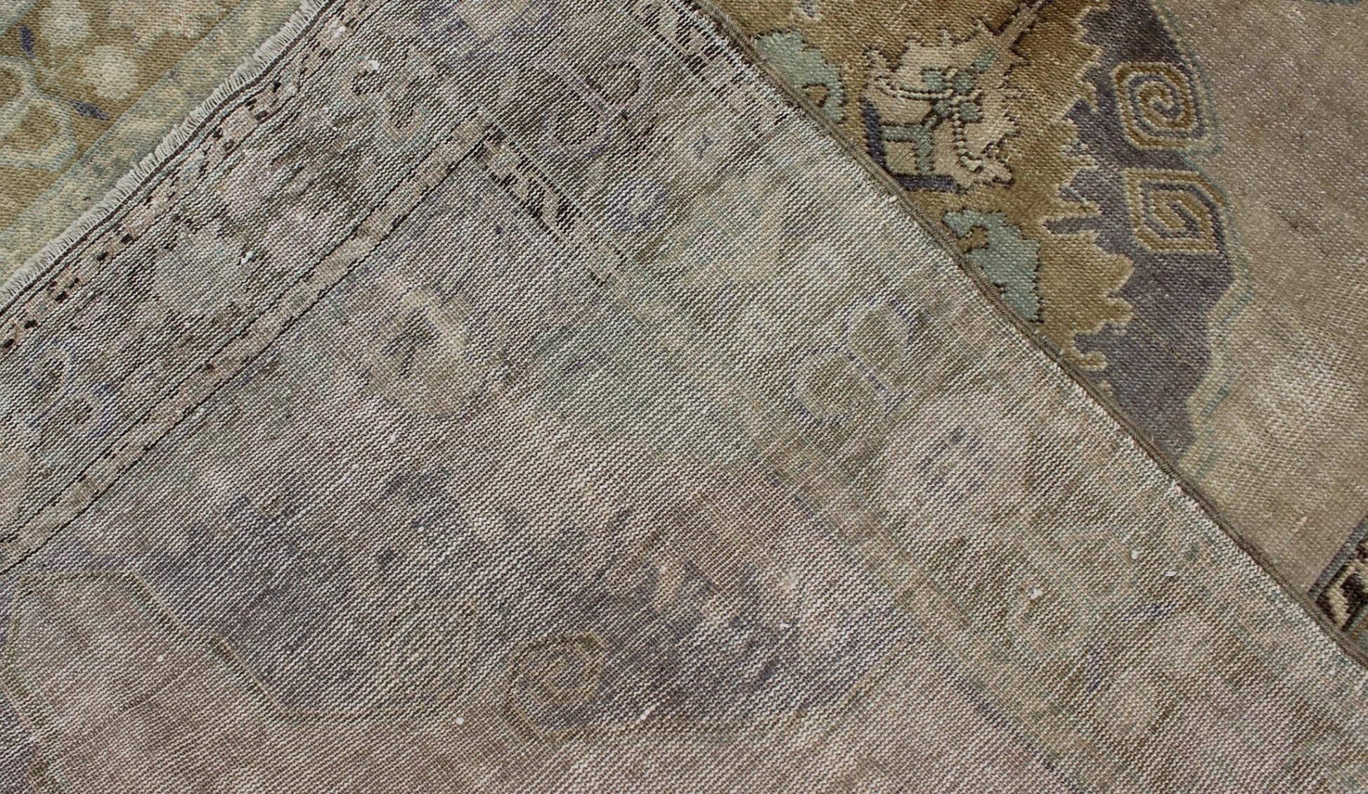 Vintage Gallery Turkish Oushak Rug With Floral Medallions in Earthy Tones and Lavender Keivan Woven Arts / rug OSM - 09, country of origin / type: Turkey / Oushak, circa 1940 Measures: 4'1 x 8'7. This vintage Oushak beautifully illustrates the impr... - Keivan Woven ArtsOSM - 09 - 4504Rug