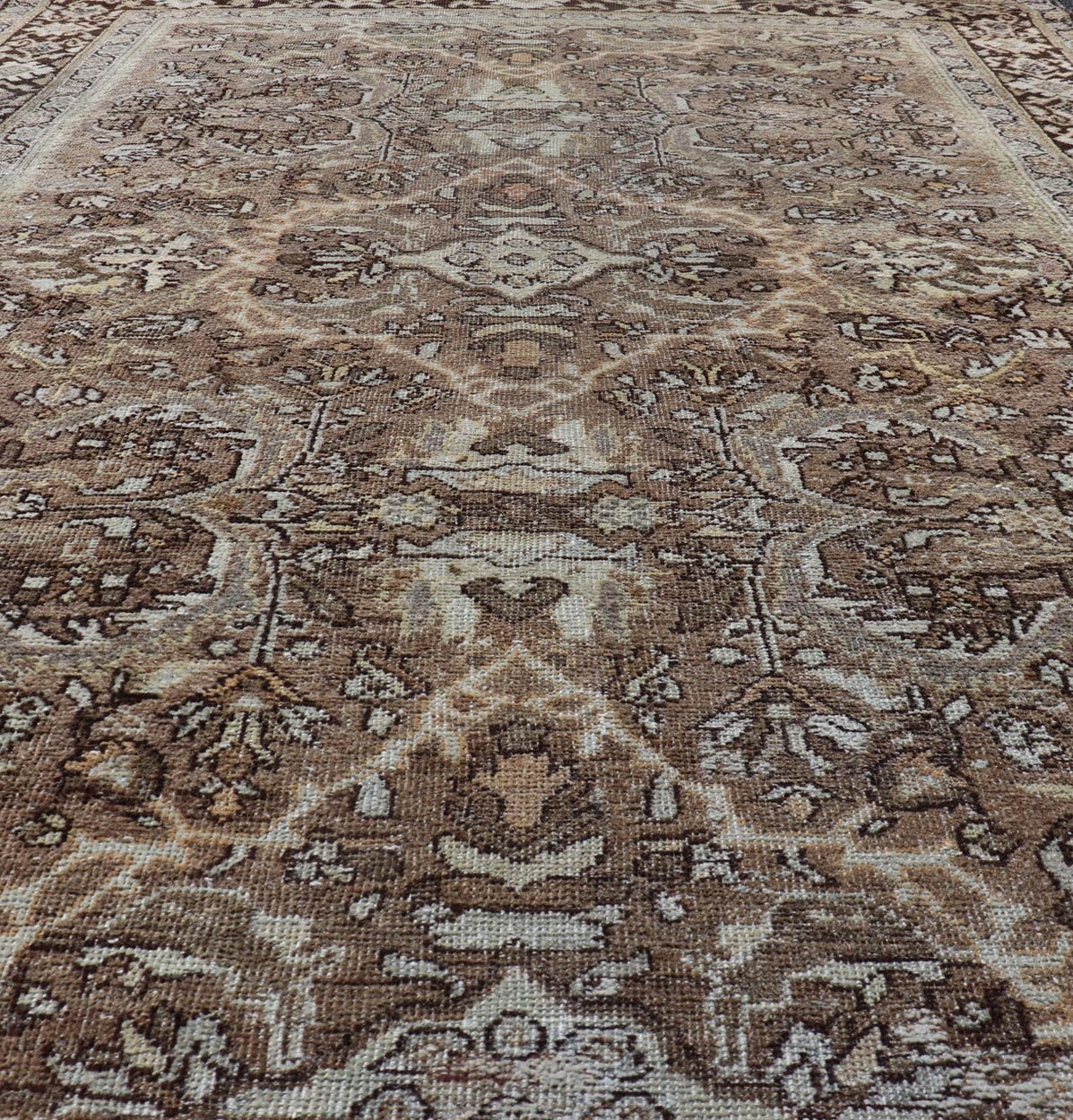 Antique Persian Sultanabad - Mahal Rug with All - Over Sub - Geometric Design Vintage Mahal Rug, Keivan Woven Arts / rug PTA - 200702, country of origin / type: Persian / Sultanabad - Mahal, circa Early - 20th Century. Measures: 6'8 x 10'0 - Keivan Woven ArtsPTA - 200702 - 16564Rug