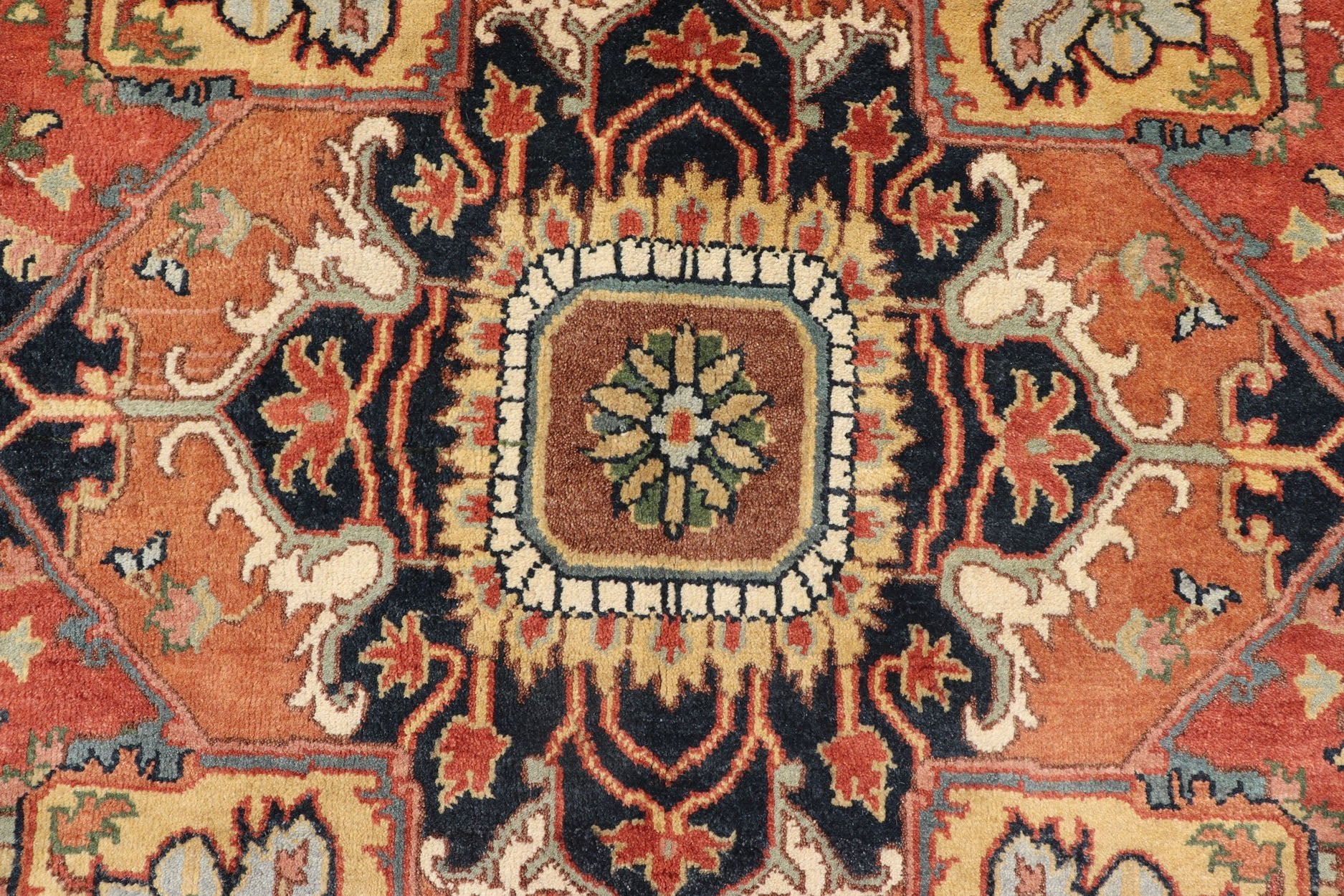 Large Reproduction Hand - Knotted - Heriz with Geometric Medallion in softer Tones. Serapi design, Serapi Rug, Serapi reproduction, Heriz reproduction. Measures: 10'0 x 14'0 Beautiful modern Heriz Style hand - knotted wool rug with a Traditi... - Keivan Woven ArtsPTA - 2109 - 09 - 17080