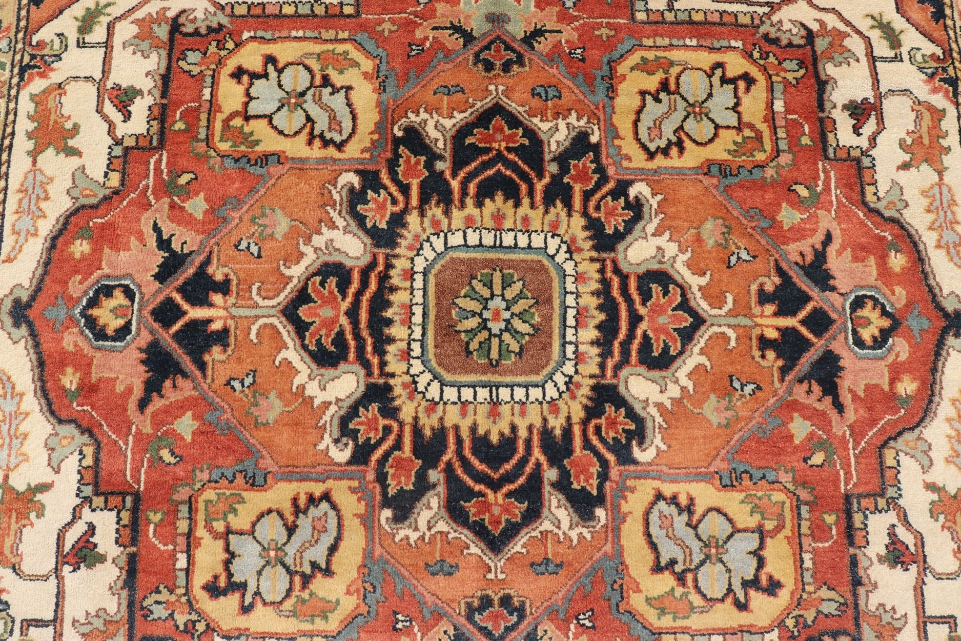 Large Reproduction Hand - Knotted - Heriz with Geometric Medallion in softer Tones. Serapi design, Serapi Rug, Serapi reproduction, Heriz reproduction. Measures: 10'0 x 14'0 Beautiful modern Heriz Style hand - knotted wool rug with a Traditi... - Keivan Woven ArtsPTA - 2109 - 09 - 17080