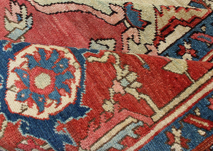 Antique Persian Serapi Rug with Ivory Background & Detailed Layered Medallion. Fabulous antique Persian Serapi rug with colorful and detailed layered medallion, Keivan Woven Arts / rug R20 - 0104, country of origin / type: Iran / Serapi, circa 1890 ... - Keivan Woven ArtsR20 - 0104 - 12863Rug