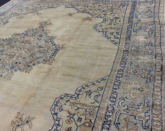 Antique Turkish Oushak with Geometric Motifs in Champagne Field and Accent Blue, Oushak antique rug from Turkey. Keivan Woven Arts / rug R20 - 0303, country of origin / type: Turkey / Oushak, circa 1920 This beautiful rug from early 20th century T... - Keivan Woven ArtsR20 - 0303 - 12831Rug
