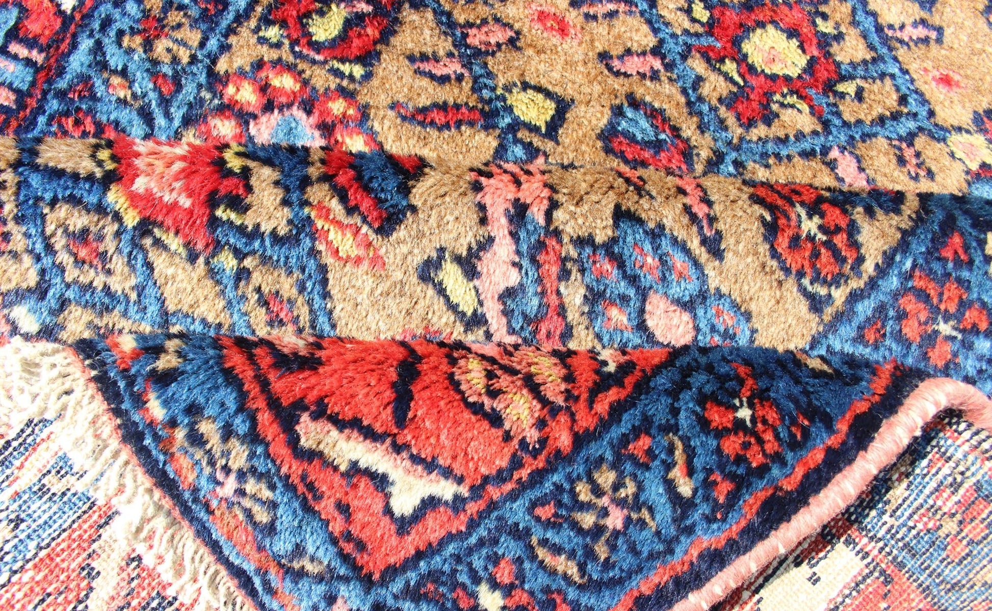 Antique Persian Hamadan Rug with Colorful Geometric All - Over Design in Yellow. Antique Persian Hamadan rug in rich color tones and all over Herati geometric design, rug R20 - 0717 - 259 , country of origin / type: Iran / Hamadan, circa 1920. ... - Keivan Woven ArtsR20 - 0717 - 259 - 13022Rug
