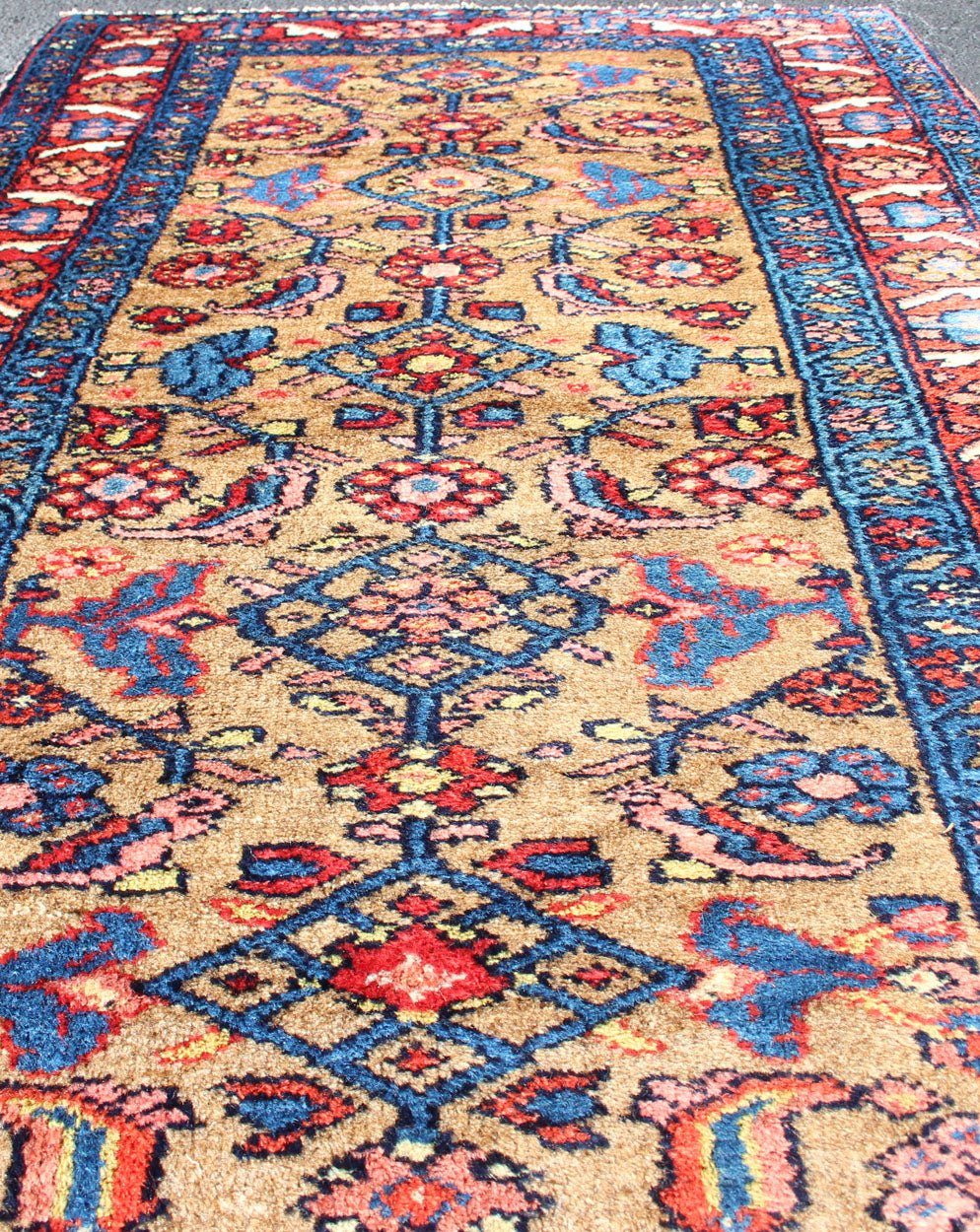 Antique Persian Hamadan Rug with Colorful Geometric All - Over Design in Yellow. Antique Persian Hamadan rug in rich color tones and all over Herati geometric design, rug R20 - 0717 - 259 , country of origin / type: Iran / Hamadan, circa 1920. ... - Keivan Woven ArtsR20 - 0717 - 259 - 13022Rug