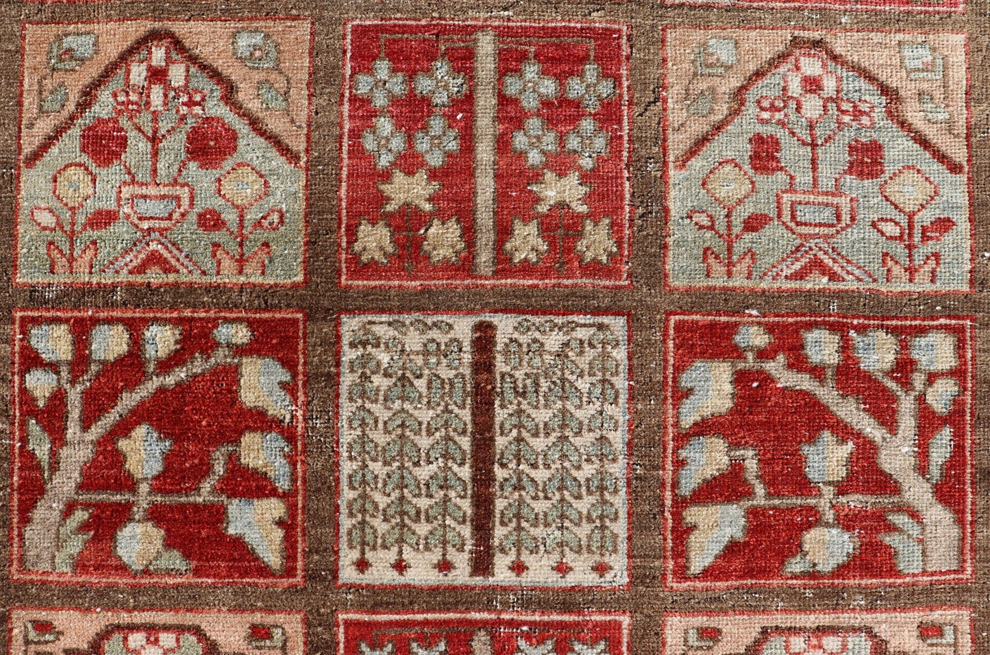 Measures: 7 x 10 Keivan Woven Arts - Beautiful and cheery colors of this garden design Persian Vintage carpet with colorful garden motifs, rug R20 - 0723, country of origin / type: Iran / Bakhtiari, circa mid - 20th century This Vintage Bakhtiari r... - Keivan Woven ArtsR20 - 0723 - 13060Rug
