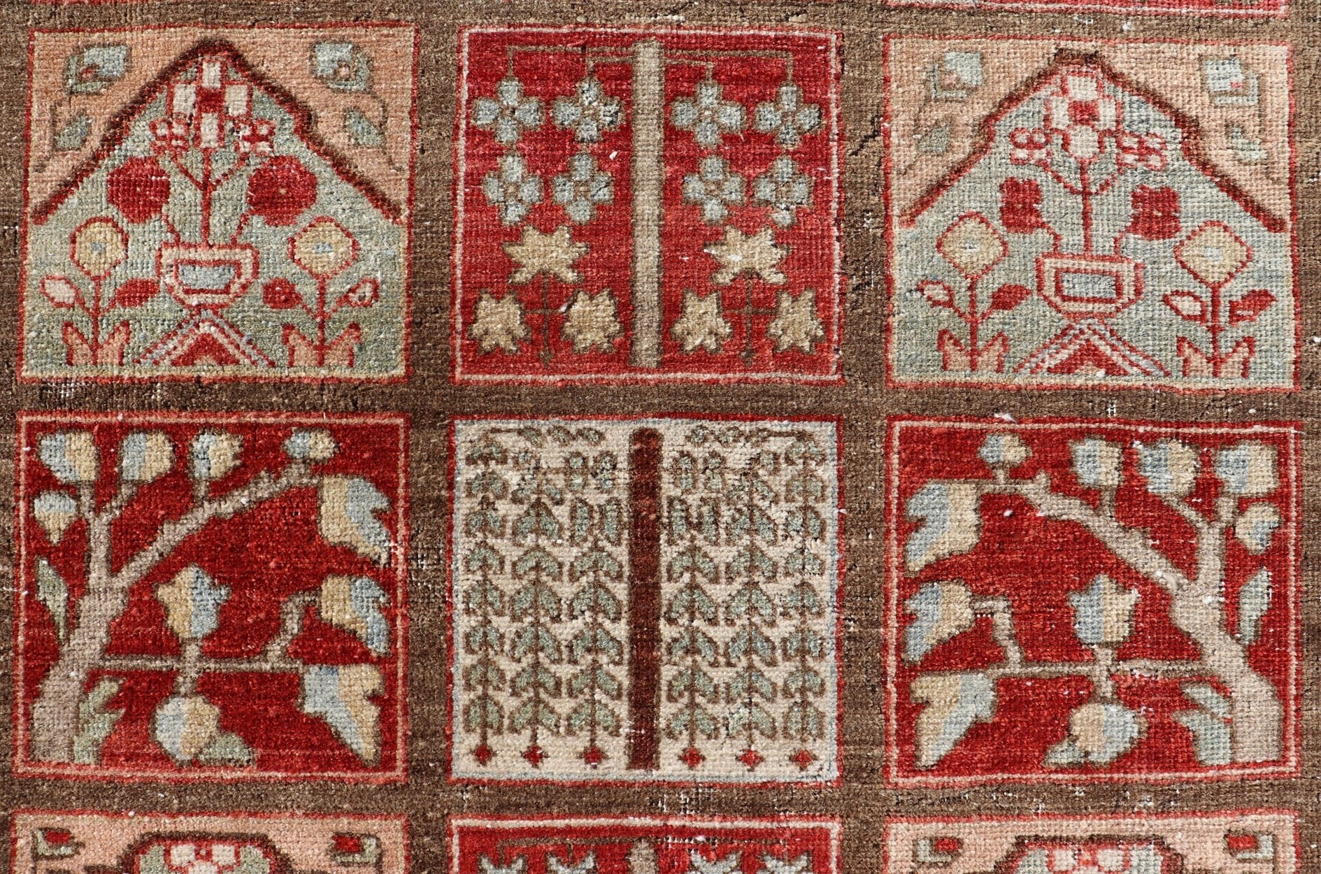 Measures: 7 x 10 Keivan Woven Arts - Beautiful and cheery colors of this garden design Persian Vintage carpet with colorful garden motifs, rug R20 - 0723, country of origin / type: Iran / Bakhtiari, circa mid - 20th century This Vintage Bakhtiari r... - Keivan Woven ArtsR20 - 0723 - 13060Rug
