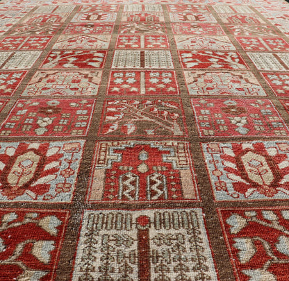 Measures: 7 x 10 Keivan Woven Arts - Beautiful and cheery colors of this garden design Persian Vintage carpet with colorful garden motifs, rug R20 - 0723, country of origin / type: Iran / Bakhtiari, circa mid - 20th century This Vintage Bakhtiari r... - Keivan Woven ArtsR20 - 0723 - 13060Rug