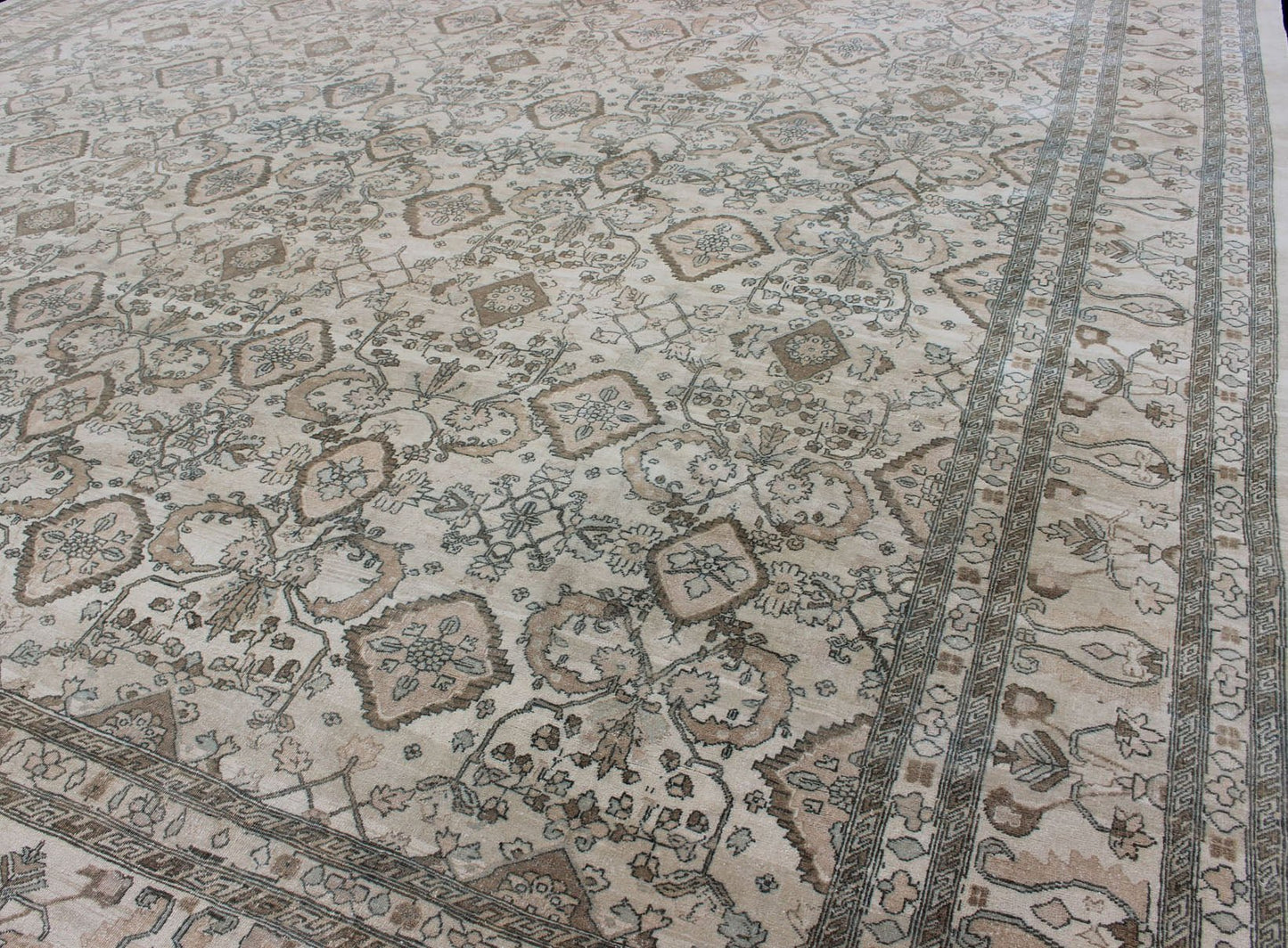Very Large Vintage Sultanabad Rug in Ivory, Blue, Taupe, Brown, Coral Vintage Sultanabad design rug in all over geometric with ivory background in light brown, blue, brown, charcoal, coral, salmon in sub - Geometric design, rug DSP878, country o... - Keivan Woven ArtsR20 - 0726 - BC - 11190 - 12897Rug