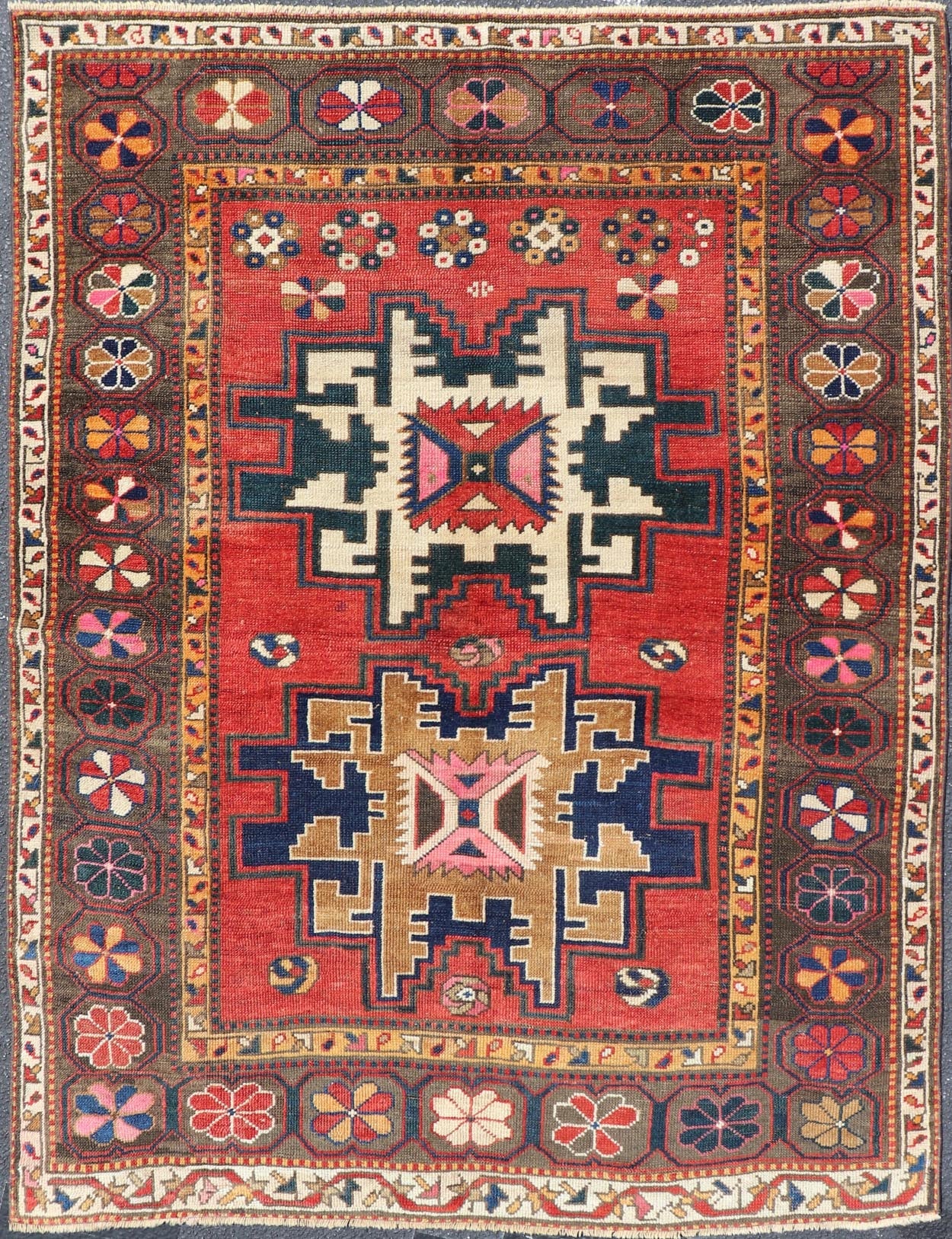 Antique Caucasian Kazak Rug with Sub - Geometric Star Medallions Design Keivan Woven Arts / rug R20 - 0809, country of origin / type: Caucasus / Kazak, circa Late - 19th Century. Antique Caucasian Kazak Rug with Sub - Geometric Medallions Design. Measures: ... - Keivan Woven ArtsR20 - 0809 - 13180