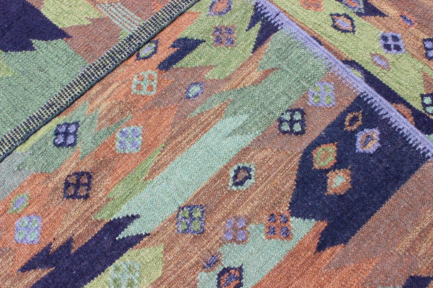 Scandinavian Flat - Weave Style. Measures: 8'6 x 10'. This Scandinavian carpet can be made in any custom size and works well in a variety of interiors, including transitional, contemporary and modern. This particular piece features a textured tan b... - Keivan Woven ArtsRJK - 15370 - SHB - 112 - 01 - 8311Rug