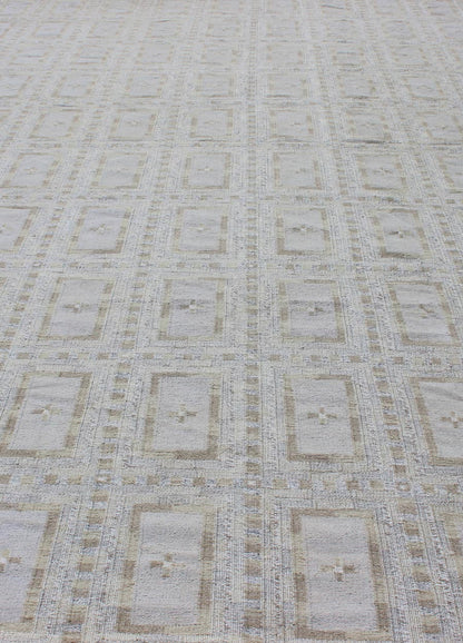 Cream, silver, tan, taupe, and ivory geometric all - over design Scandinavian flat - weave rug. Keivan Woven Arts / rug RJK - 17389 - SHB - 045 - 02, Country of origin / type: India / Scandinavian flat - weave. Measures: 14'5 x 22'6. This Scandinavian flat - wea... - Keivan Woven ArtsRJK - 17389 - SHB - 045 - 02 - 11092Rug