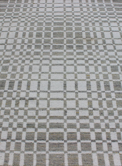 Modern Design Flatweave Rug with Modern pattern in Cream and Green - Gray Neutral tone rug with free - flowing modern design, Keivan Woven Arts / rug RJK - 17796 - SL - 1, country of origin / type: India The subdued design of this rug makes it pe... - Keivan Woven ArtsRJK - 17796 - SL - 1 - 13104