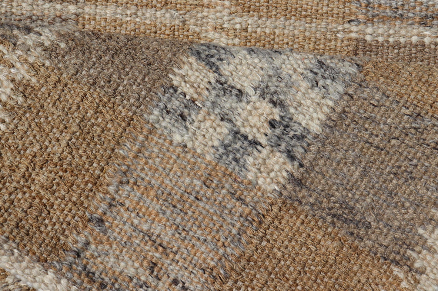 Modern Scandinavian/Swedish Box Design Rug with Earthy Color Tone's With Gray. rug RJK - 20790 - SHB - 137 - ALOE, country of origin / type: India / Scandinavian Flat Weave, circa 21th Century. Measures: 2'11 x 4'9 This Scandinavian flat - weave patterned... - Keivan Woven ArtsRJK - 20790 - SHB - 137 - ALOE - 24649Rug