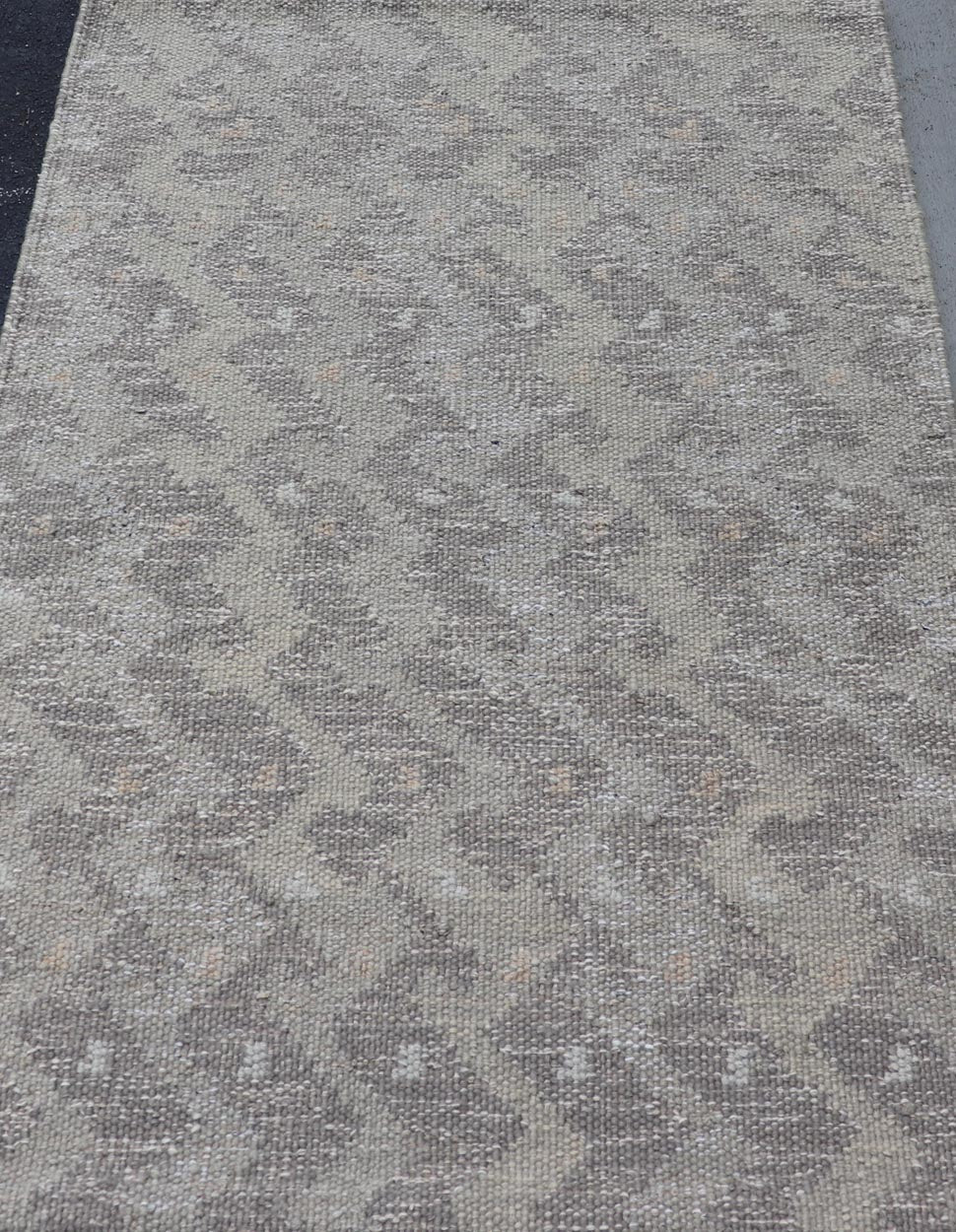 Geometric Modern Scandinavian Flat - Weave Design Rug in Gray And Light Gray Tones. Keivan Woven Arts / rug RJK - 20951 - STK - 001 - 01, country of origin / type: India / Scandinavian flat - weave. Measures: 3'2 x 4'10 This Scandinavian flat - weave is inspi... - Keivan Woven ArtsRJK - 20951 - STK - 001 - 01 - 24655Rug