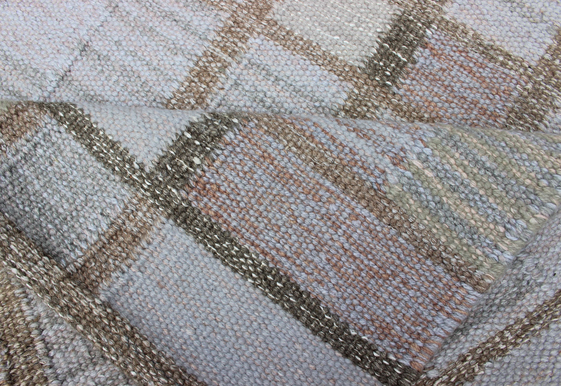 Geometric Stripe Block Modern Scandinavian Flat - Weave Design Rug in Gray Tones Gray colored geometric stripe block modern Scandinavian flat - weave design rug, Keivan Woven Arts / rug RJK - 23277 - SHB - 047 - G, country of origin / type: India / Scandina... - Keivan Woven ArtsRJK - 23277 - SHB - 047 - G - 13134Rug