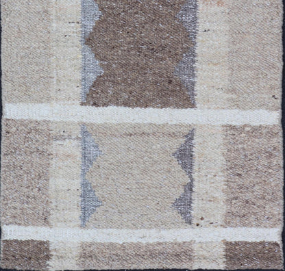 Geometric Modern Scandinavian Flat - Weave Design Rug in Tan, Taupe, and Cream. Keivan Woven Arts / rug RJK - 26329 - SHB - 038 - NU, country of origin / type: India / Scandinavian flat - weave, 21st century. Measures: 3'0 x 5'2 This Scandinavian flat - weave... - Keivan Woven ArtsRJK - 26329 - SHB - 038 - NU - 24691Rugs