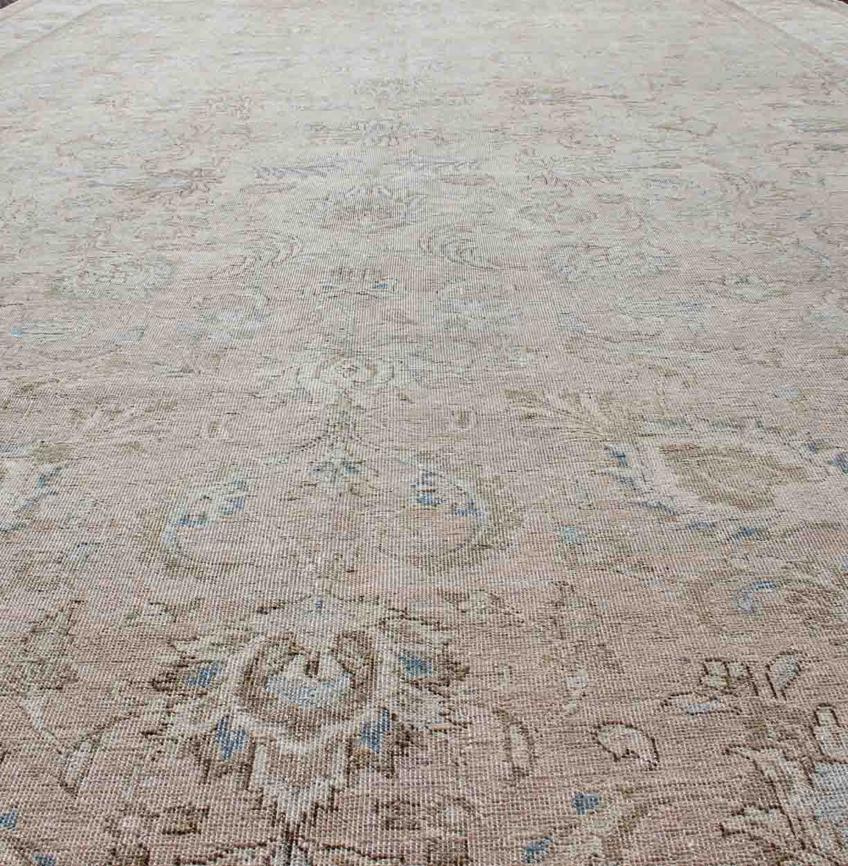 Persian Tabriz Long Rug with Floral Design in Ivory, Blue, Blush, Brown.Vintage/Semi Antique Persian Tabriz rug with all - over floral design in ivory, blush, brown, light blue. Keivan Woven Arts / rug RM - K27550, country of origin / type: Iran / Tabriz, ... - Keivan Woven ArtsRM - K27550 - 1156Rug