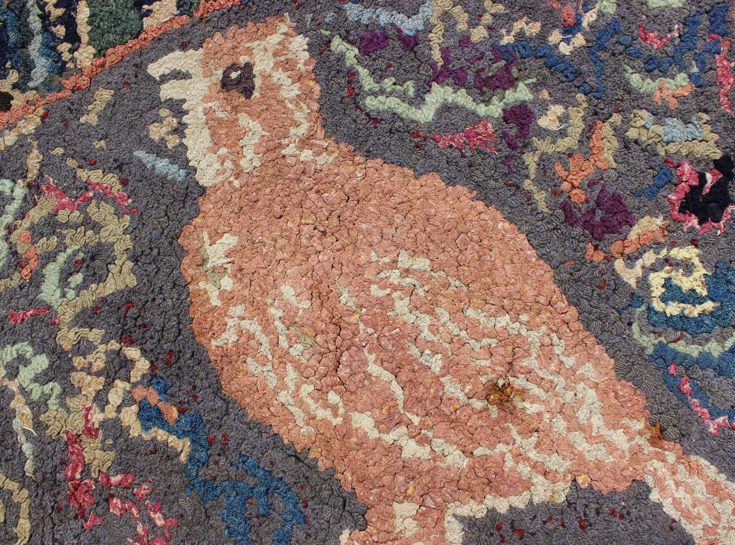 American Hooked Rug with a Golden Retriever With Different Type of Birds American Hooked rug featuring a golden retriever with four different type of birds in the corners, Keivan Woven Arts / rug S12 - 0615, country of origin / type: United State... - Keivan Woven ArtsS12 - 0615 - 3281Rug