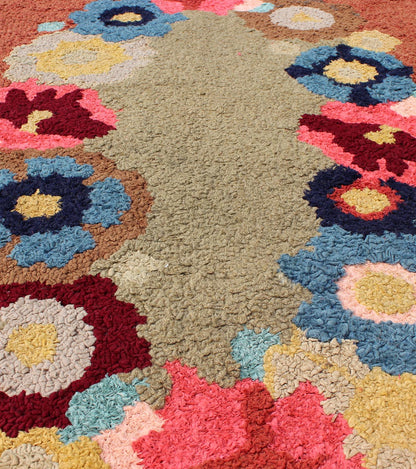 Vintage Oval American Hooked Rug With Large Flower Design Keivan Woven Arts - Oval shape American Hooked rug with large flower design, rug S12 - 1206, country of origin / type: United States / Hooked, circa 1950 This colorful American Hooked rug... - Keivan Woven ArtsS12 - 1206 - 4056Rug