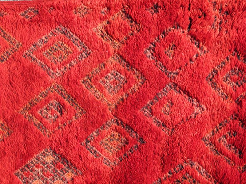 Vintage Moroccan Rug with Red Diamond Pattern and Zig - Zag Design Made in the high Atlas Mountains, this beautiful vintage Mid - Century Moroccan rug from the 1950s features an all - over diamond pattern and zig - zag design. The plush wool was dyed a ... - Keivan Woven ArtsSK - 18854 - 4002Rug