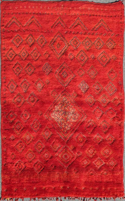 Vintage Moroccan Rug with Red Diamond Pattern and Zig - Zag Design Made in the high Atlas Mountains, this beautiful vintage Mid - Century Moroccan rug from the 1950s features an all - over diamond pattern and zig - zag design. The plush wool was dyed a ... - Keivan Woven ArtsSK - 18854 - 4002Rug