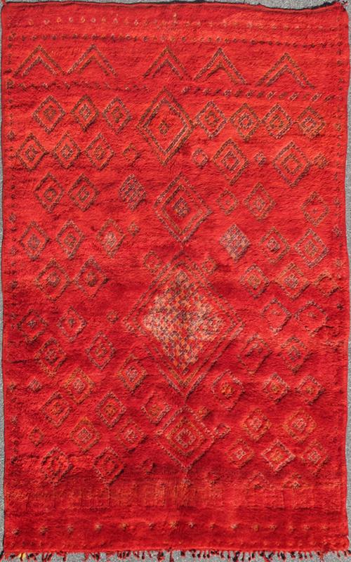 Vintage Moroccan Rug with Red Diamond Pattern and Zig - Zag Design Made in the high Atlas Mountains, this beautiful vintage Mid - Century Moroccan rug from the 1950s features an all - over diamond pattern and zig - zag design. The plush wool was dyed a ... - Keivan Woven ArtsSK - 18854 - 4002Rug